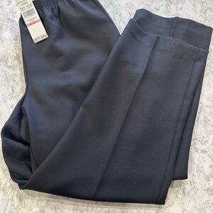 NWT Alfred Dunner Black Pants. Size 12 Short.